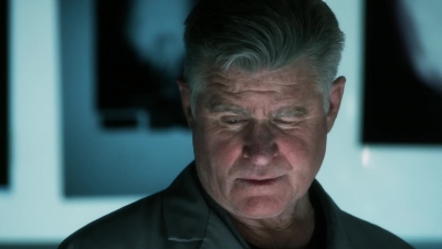 CSI_CRIME_SCENE_INVESTIGATION_-_E14X22_DEAD_IN_HIS_TRACKS_0609.jpg