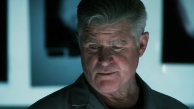 CSI_CRIME_SCENE_INVESTIGATION_-_E14X22_DEAD_IN_HIS_TRACKS_0612.jpg