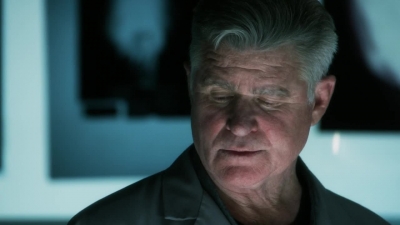 CSI_CRIME_SCENE_INVESTIGATION_-_E14X22_DEAD_IN_HIS_TRACKS_0621.jpg