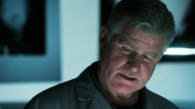 CSI_CRIME_SCENE_INVESTIGATION_-_E14X22_DEAD_IN_HIS_TRACKS_0626.jpg