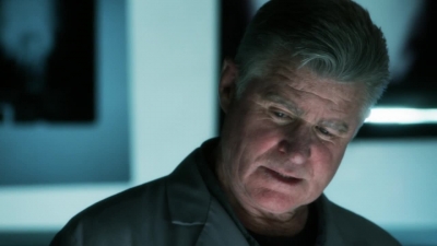 CSI_CRIME_SCENE_INVESTIGATION_-_E14X22_DEAD_IN_HIS_TRACKS_0627.jpg