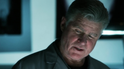 CSI_CRIME_SCENE_INVESTIGATION_-_E14X22_DEAD_IN_HIS_TRACKS_0632.jpg