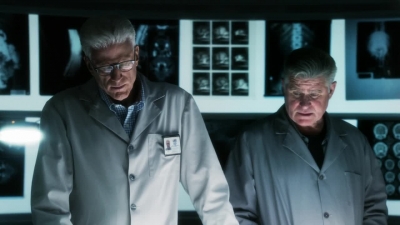 CSI_CRIME_SCENE_INVESTIGATION_-_E14X22_DEAD_IN_HIS_TRACKS_0643.jpg