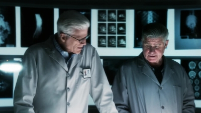 CSI_CRIME_SCENE_INVESTIGATION_-_E14X22_DEAD_IN_HIS_TRACKS_0648.jpg