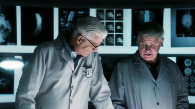 CSI_CRIME_SCENE_INVESTIGATION_-_E14X22_DEAD_IN_HIS_TRACKS_0653.jpg