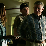 CSI_CRIME_SCENE_INVESTIGATION_-_E14X22_DEAD_IN_HIS_TRACKS_0057.jpg