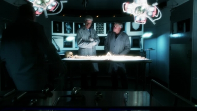 CSI_CRIME_SCENE_INVESTIGATION_-_E14X22_DEAD_IN_HIS_TRACKS_0685.jpg