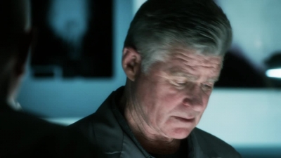 CSI_CRIME_SCENE_INVESTIGATION_-_E14X22_DEAD_IN_HIS_TRACKS_0702.jpg