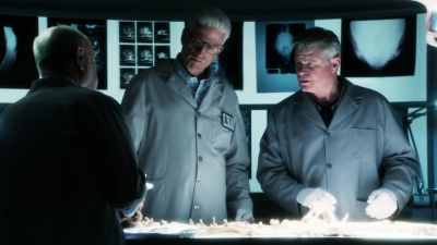 CSI_CRIME_SCENE_INVESTIGATION_-_E14X22_DEAD_IN_HIS_TRACKS_0732.jpg