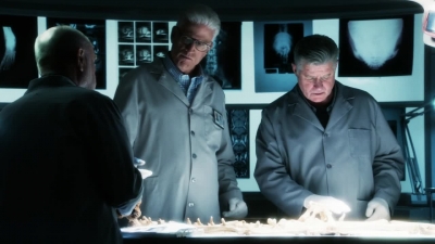 CSI_CRIME_SCENE_INVESTIGATION_-_E14X22_DEAD_IN_HIS_TRACKS_0734.jpg