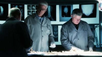 CSI_CRIME_SCENE_INVESTIGATION_-_E14X22_DEAD_IN_HIS_TRACKS_0736.jpg