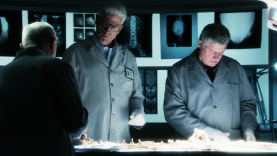 CSI_CRIME_SCENE_INVESTIGATION_-_E14X22_DEAD_IN_HIS_TRACKS_0737.jpg