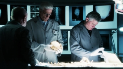 CSI_CRIME_SCENE_INVESTIGATION_-_E14X22_DEAD_IN_HIS_TRACKS_0748.jpg