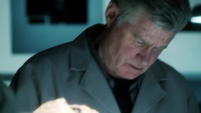 CSI_CRIME_SCENE_INVESTIGATION_-_E14X22_DEAD_IN_HIS_TRACKS_0753.jpg