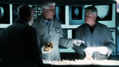 CSI_CRIME_SCENE_INVESTIGATION_-_E14X22_DEAD_IN_HIS_TRACKS_0786.jpg