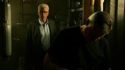CSI_CRIME_SCENE_INVESTIGATION_-_E14X22_DEAD_IN_HIS_TRACKS_0851.jpg