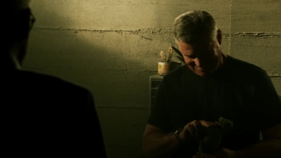 CSI_CRIME_SCENE_INVESTIGATION_-_E14X22_DEAD_IN_HIS_TRACKS_0861.jpg