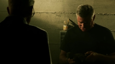 CSI_CRIME_SCENE_INVESTIGATION_-_E14X22_DEAD_IN_HIS_TRACKS_0868.jpg
