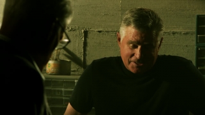 CSI_CRIME_SCENE_INVESTIGATION_-_E14X22_DEAD_IN_HIS_TRACKS_0878.jpg