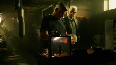 CSI_CRIME_SCENE_INVESTIGATION_-_E14X22_DEAD_IN_HIS_TRACKS_0899.jpg