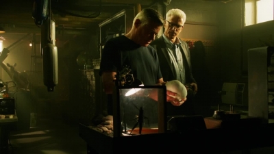CSI_CRIME_SCENE_INVESTIGATION_-_E14X22_DEAD_IN_HIS_TRACKS_0900.jpg