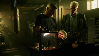 CSI_CRIME_SCENE_INVESTIGATION_-_E14X22_DEAD_IN_HIS_TRACKS_0904.jpg