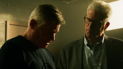 CSI_CRIME_SCENE_INVESTIGATION_-_E14X22_DEAD_IN_HIS_TRACKS_0912.jpg