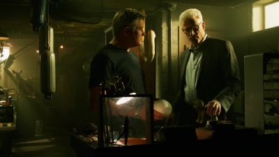 CSI_CRIME_SCENE_INVESTIGATION_-_E14X22_DEAD_IN_HIS_TRACKS_0941.jpg