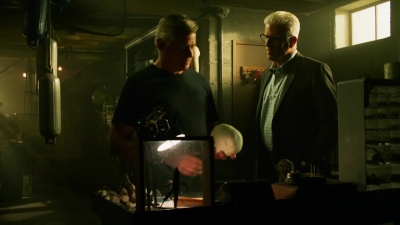 CSI_CRIME_SCENE_INVESTIGATION_-_E14X22_DEAD_IN_HIS_TRACKS_0964.jpg