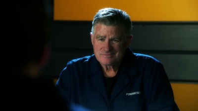 CSI_CRIME_SCENE_INVESTIGATION_-_E14X22_DEAD_IN_HIS_TRACKS_0984.jpg