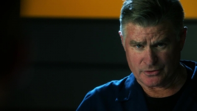 CSI_CRIME_SCENE_INVESTIGATION_-_E14X22_DEAD_IN_HIS_TRACKS_0987.jpg