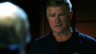 CSI_CRIME_SCENE_INVESTIGATION_-_E14X22_DEAD_IN_HIS_TRACKS_1034.jpg