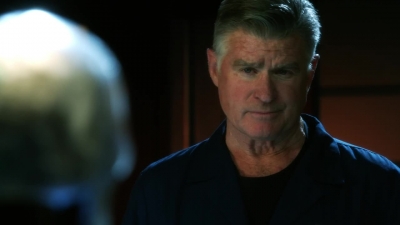 CSI_CRIME_SCENE_INVESTIGATION_-_E14X22_DEAD_IN_HIS_TRACKS_1040.jpg