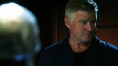CSI_CRIME_SCENE_INVESTIGATION_-_E14X22_DEAD_IN_HIS_TRACKS_1042.jpg