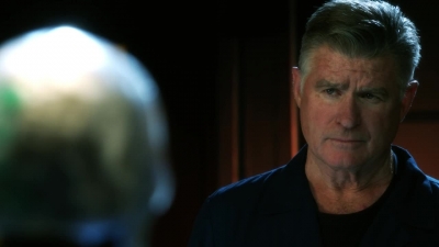 CSI_CRIME_SCENE_INVESTIGATION_-_E14X22_DEAD_IN_HIS_TRACKS_1050.jpg