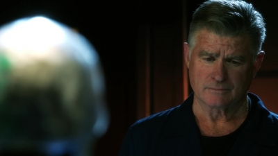 CSI_CRIME_SCENE_INVESTIGATION_-_E14X22_DEAD_IN_HIS_TRACKS_1053.jpg