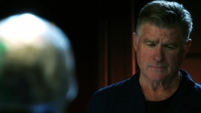 CSI_CRIME_SCENE_INVESTIGATION_-_E14X22_DEAD_IN_HIS_TRACKS_1055.jpg