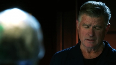 CSI_CRIME_SCENE_INVESTIGATION_-_E14X22_DEAD_IN_HIS_TRACKS_1056.jpg