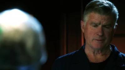 CSI_CRIME_SCENE_INVESTIGATION_-_E14X22_DEAD_IN_HIS_TRACKS_1059.jpg