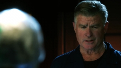 CSI_CRIME_SCENE_INVESTIGATION_-_E14X22_DEAD_IN_HIS_TRACKS_1060.jpg
