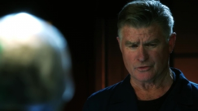 CSI_CRIME_SCENE_INVESTIGATION_-_E14X22_DEAD_IN_HIS_TRACKS_1063.jpg