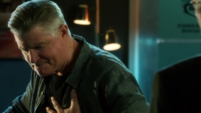 CSI_CRIME_SCENE_INVESTIGATION_-_E14X22_DEAD_IN_HIS_TRACKS_1093.jpg
