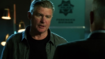 CSI_CRIME_SCENE_INVESTIGATION_-_E14X22_DEAD_IN_HIS_TRACKS_1116.jpg