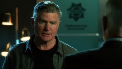 CSI_CRIME_SCENE_INVESTIGATION_-_E14X22_DEAD_IN_HIS_TRACKS_1125.jpg