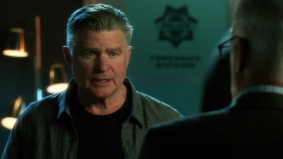 CSI_CRIME_SCENE_INVESTIGATION_-_E14X22_DEAD_IN_HIS_TRACKS_1130.jpg