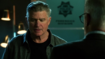 CSI_CRIME_SCENE_INVESTIGATION_-_E14X22_DEAD_IN_HIS_TRACKS_1137.jpg