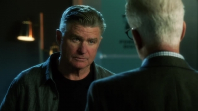 CSI_CRIME_SCENE_INVESTIGATION_-_E14X22_DEAD_IN_HIS_TRACKS_1158.jpg