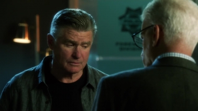 CSI_CRIME_SCENE_INVESTIGATION_-_E14X22_DEAD_IN_HIS_TRACKS_1178.jpg