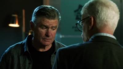 CSI_CRIME_SCENE_INVESTIGATION_-_E14X22_DEAD_IN_HIS_TRACKS_1180.jpg