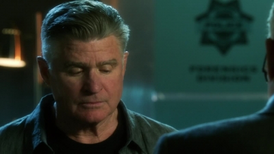 CSI_CRIME_SCENE_INVESTIGATION_-_E14X22_DEAD_IN_HIS_TRACKS_1193.jpg